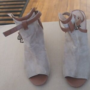 Woman High heel Sandal